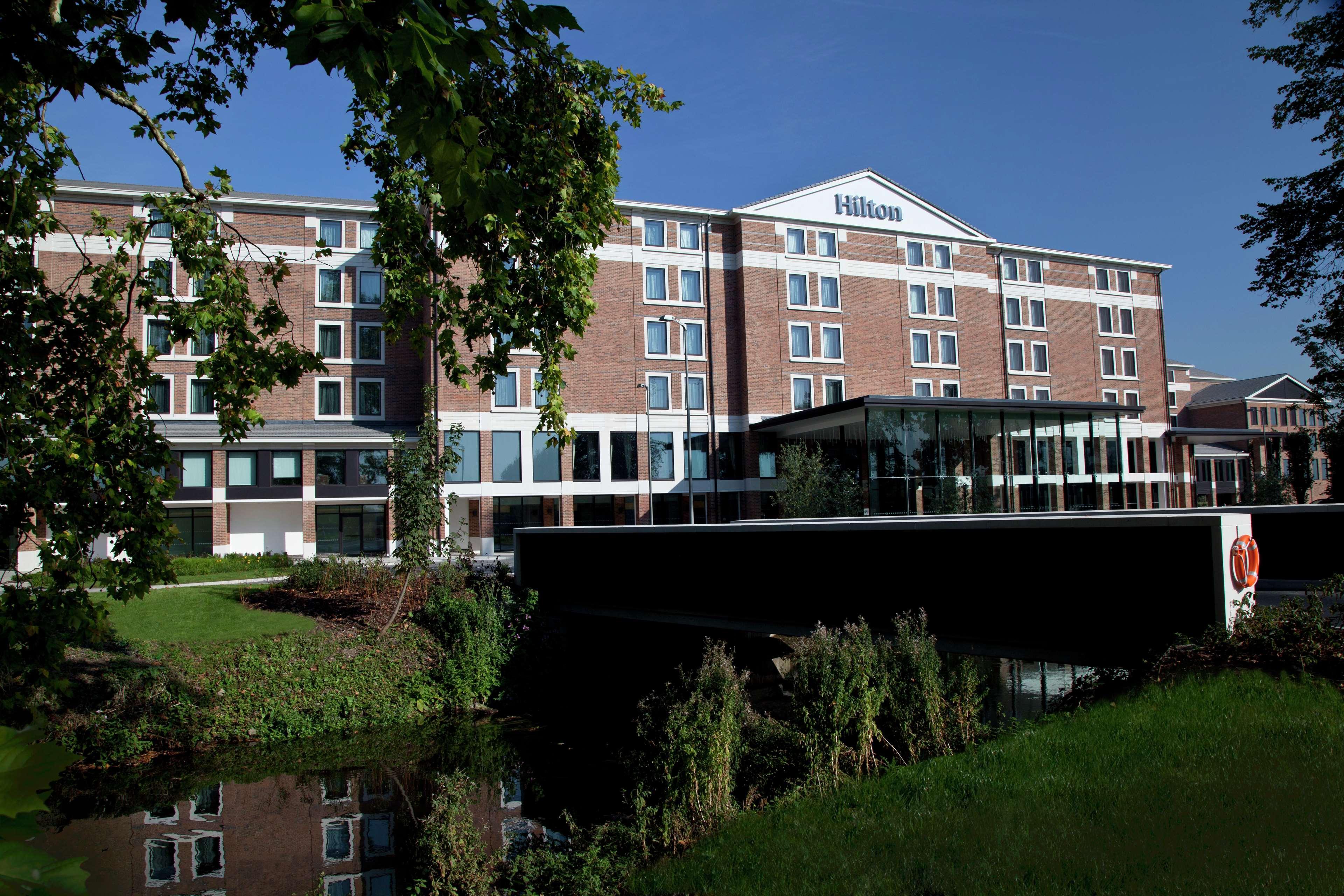 Hilton London Heathrow Airport Terminal 5 Hillingdon Exterior foto
