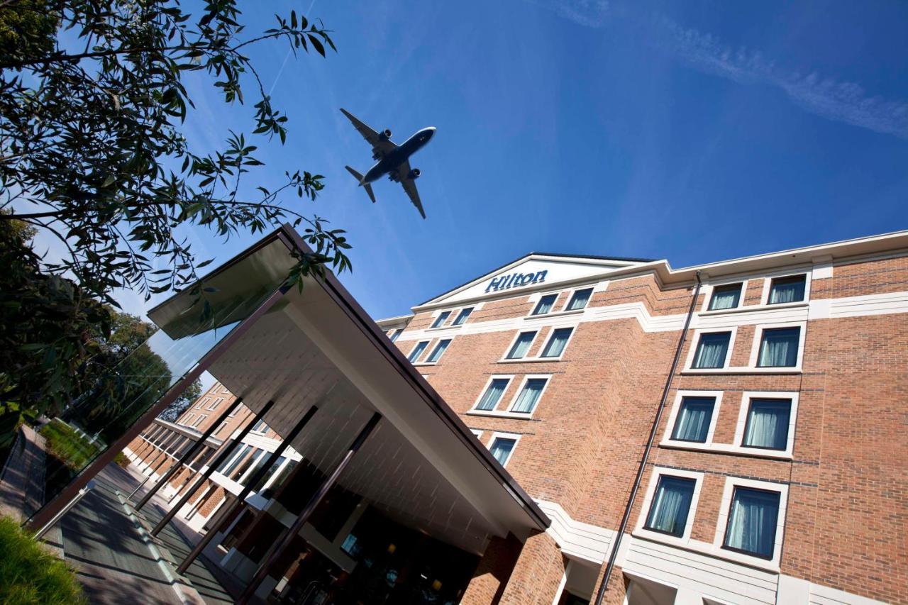 Hilton London Heathrow Airport Terminal 5 Hillingdon Exterior foto