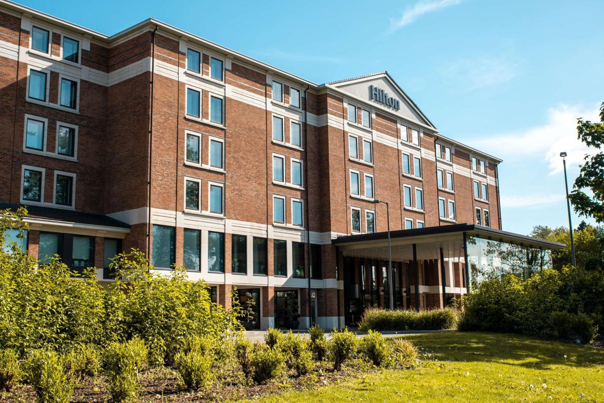 Hilton London Heathrow Airport Terminal 5 Hillingdon Exterior foto